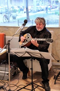 Zeus, a Fanari együttes egyik alapító tagja